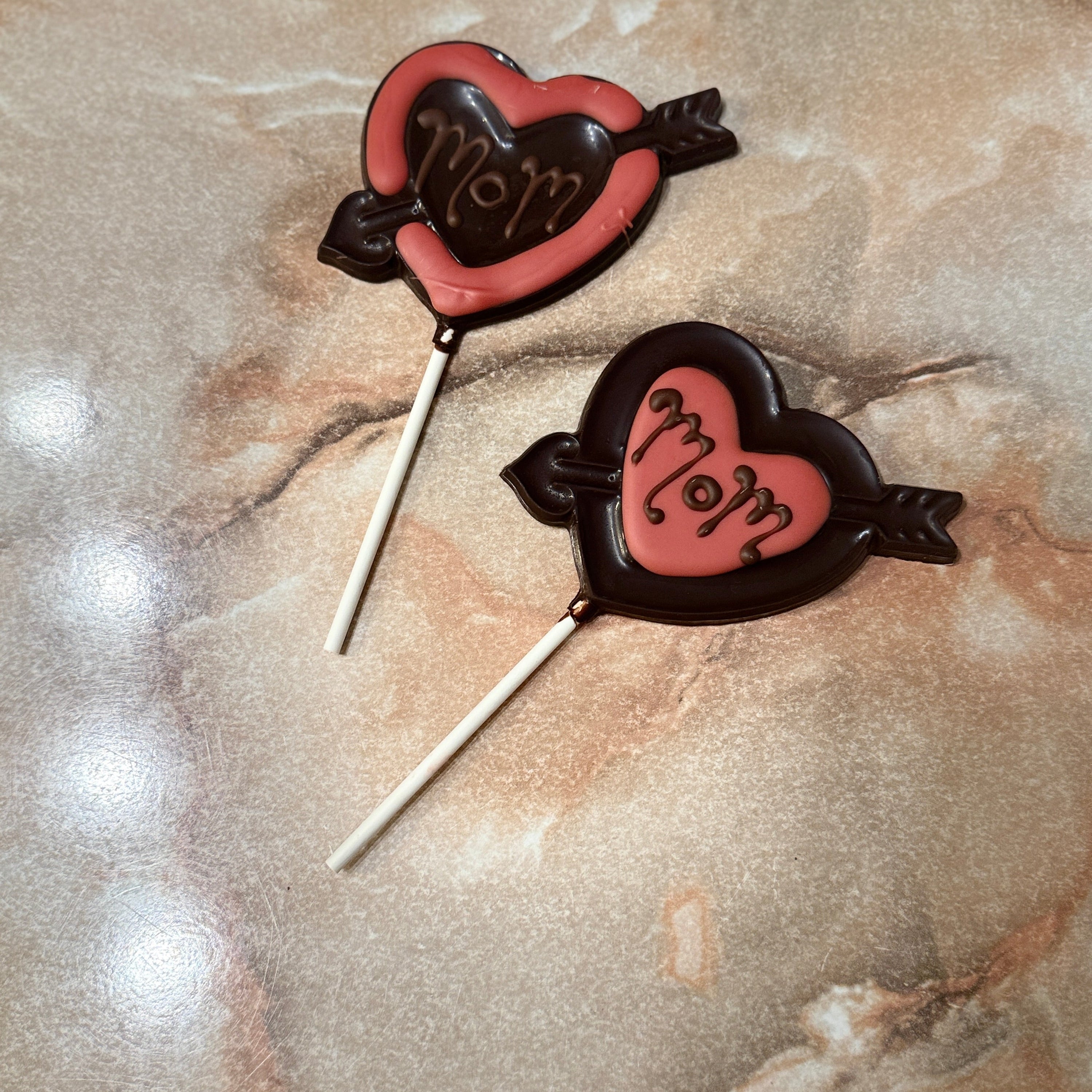 Dark Heart with Arrow Lolly