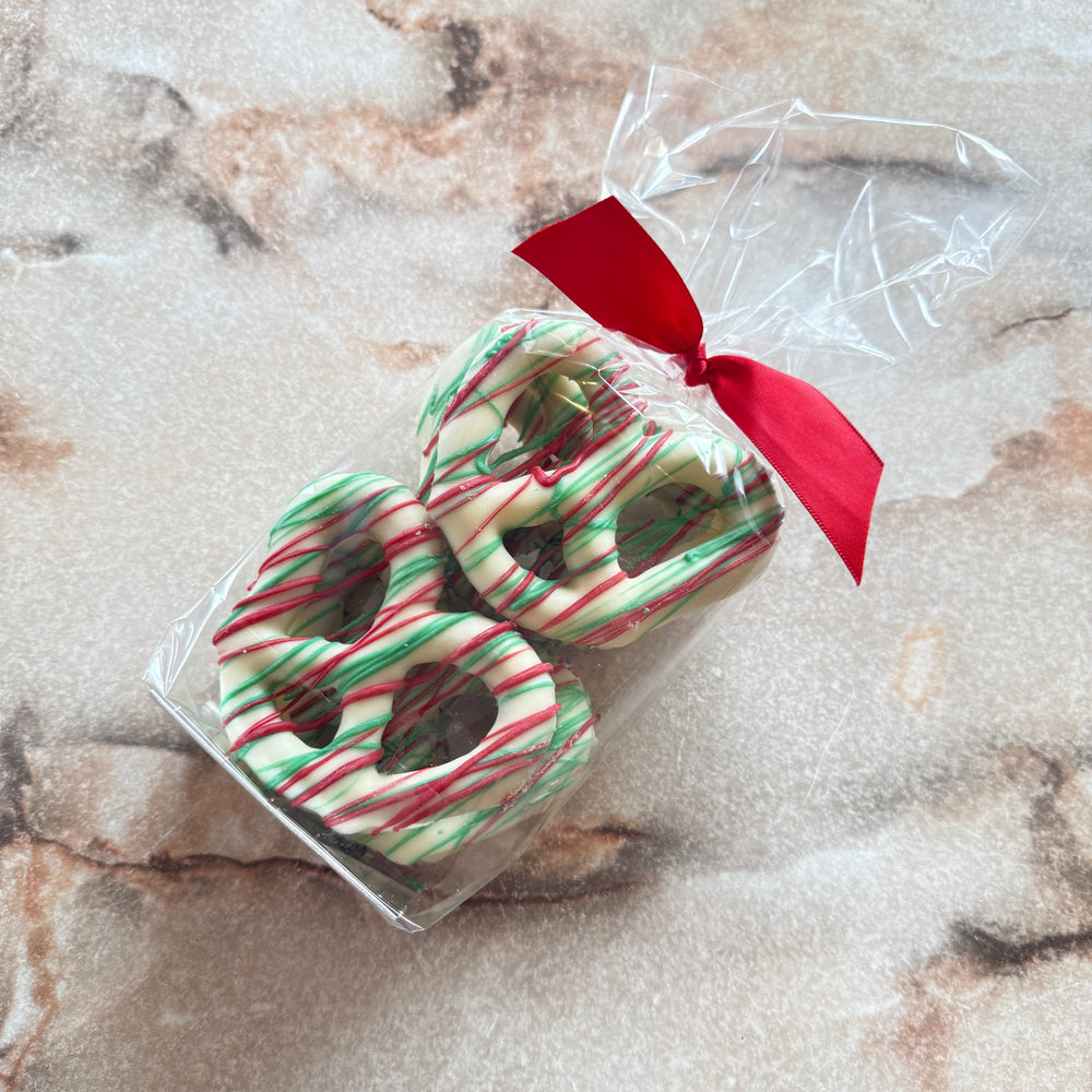 Pretzel in White Confectionary Coating with Holiday Drizzle in 6 oz Bag
